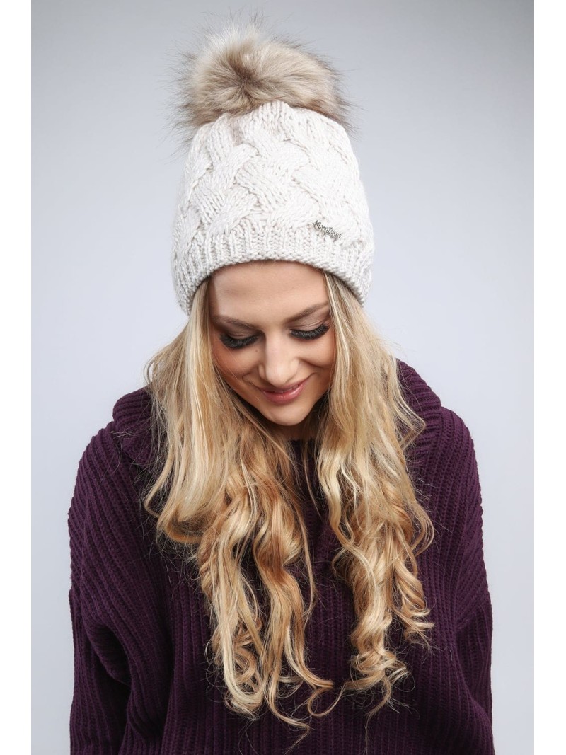 Beige winter hat C3 - Online store - Boutique